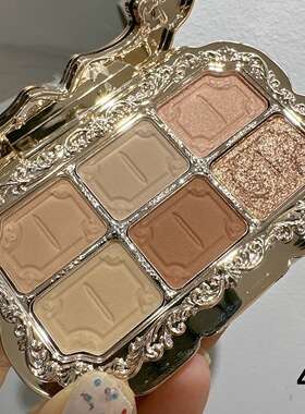 维妮小熊焕彩美眸六色眼影盘