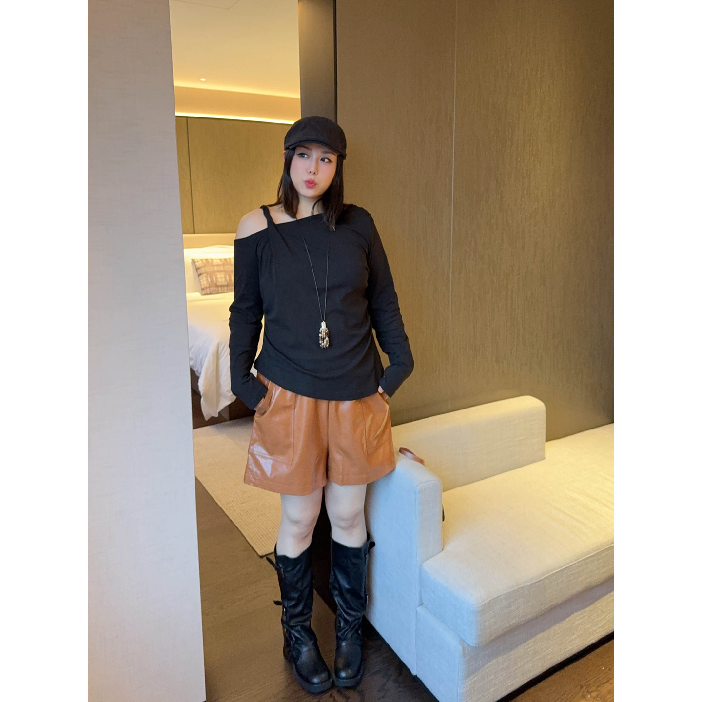 VOGANA戛纳家大码女装慵懒辣妹时髦度上衣性感斜肩不规则合身t恤,淘宝优惠券,粉丝福利购,淘宝优惠卷