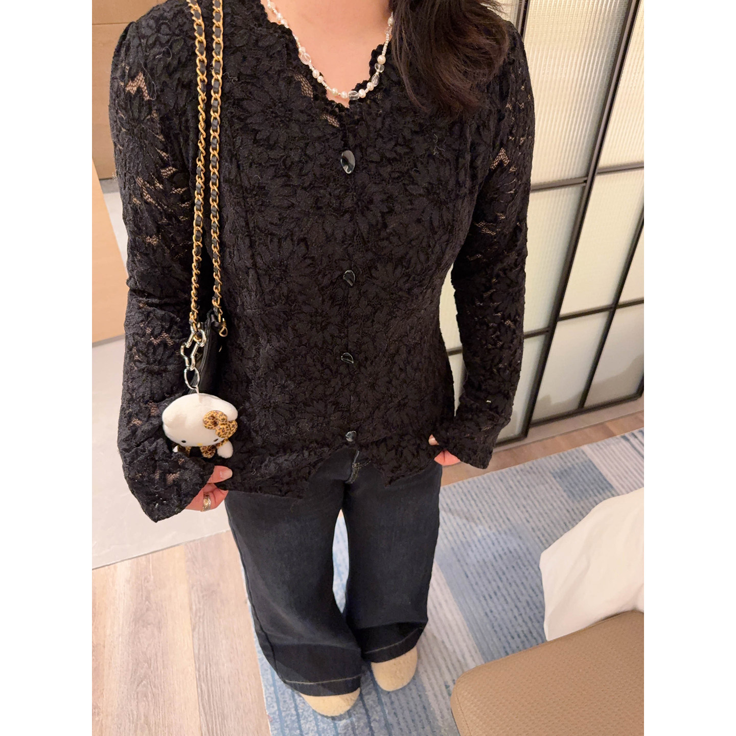 VOGANA戛纳家大码女装法式茶歇纯欲上衣喇叭袖加绒收腰显瘦蕾丝衫,淘宝优惠券,粉丝福利购,淘宝优惠卷