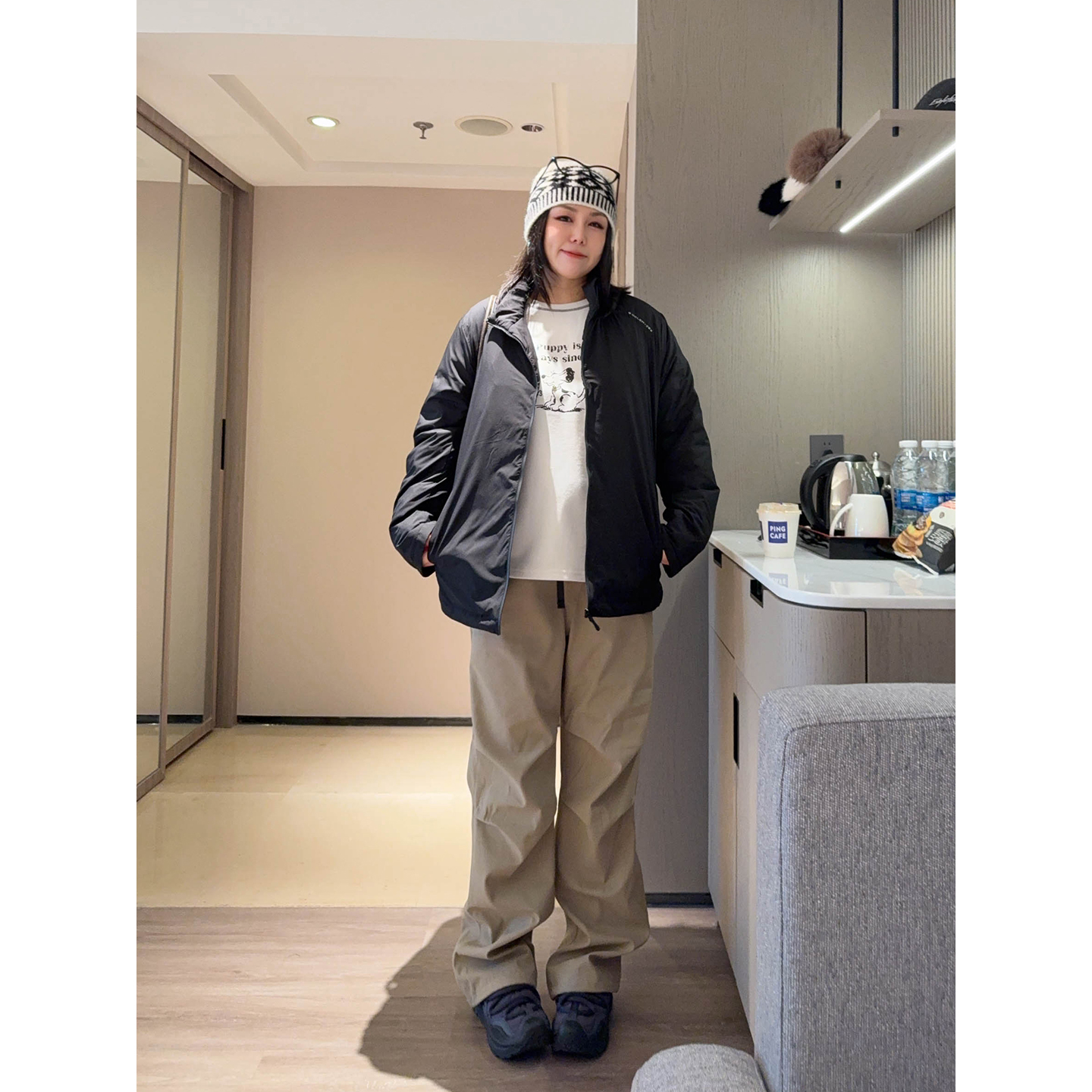 VOGANA戛纳家大码女装自暖轻量感加厚保暖90白鸭绒休闲宽松羽绒服 - 图0