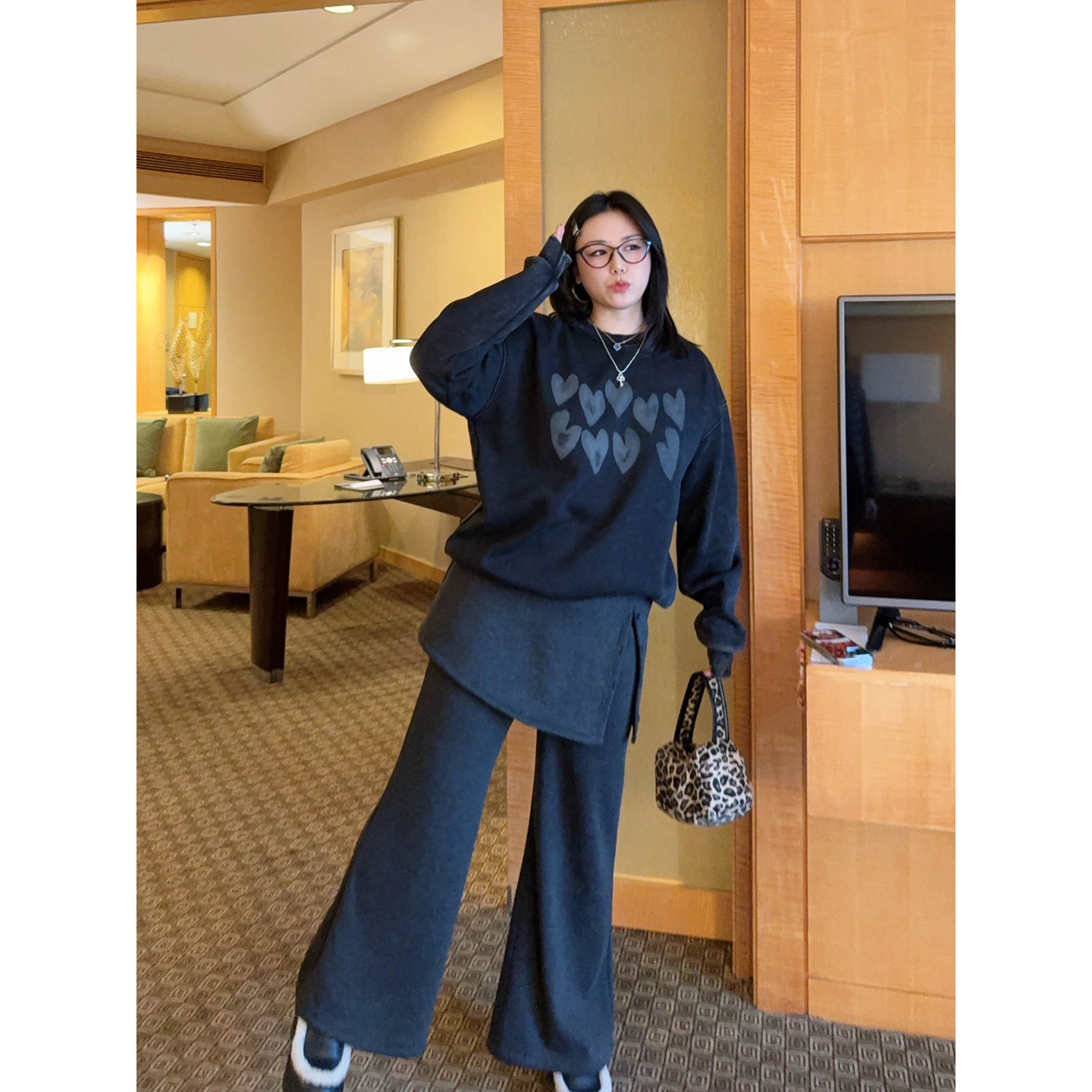 VOGANA戛纳家大码女装时髦懒人chic加绒保暖遮胯真两件屁帘微喇裤,淘宝优惠券,粉丝福利购,淘宝优惠卷