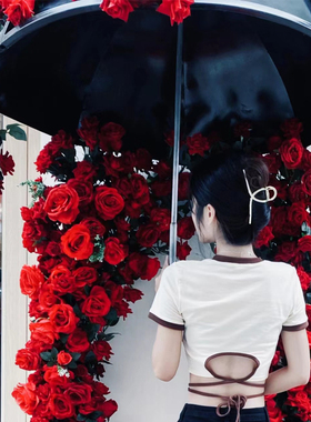 玫瑰花瀑布雨伞雕塑节日拍照打卡花墙婚礼道具背景装饰网红店摆件