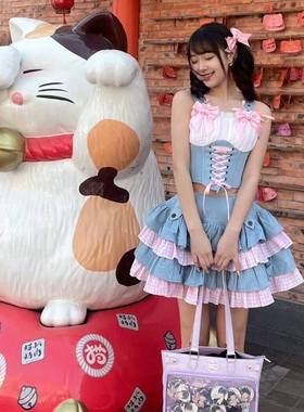 大型招财猫雕塑日料店装饰烤肉店门口美陈拍照商场户外玻璃纤维摆