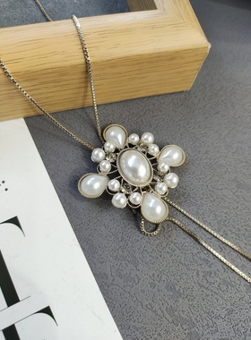 秋冬新款轻奢高级感微钻锆石长款毛衣链复古气质珍珠流苏百搭项链