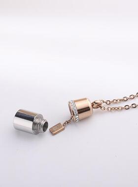 100种我爱你药丸胶囊锁骨链吊坠