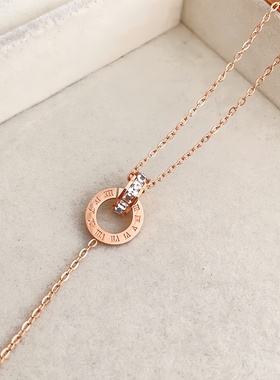 罗马数字镶钻双环18K金手链配饰