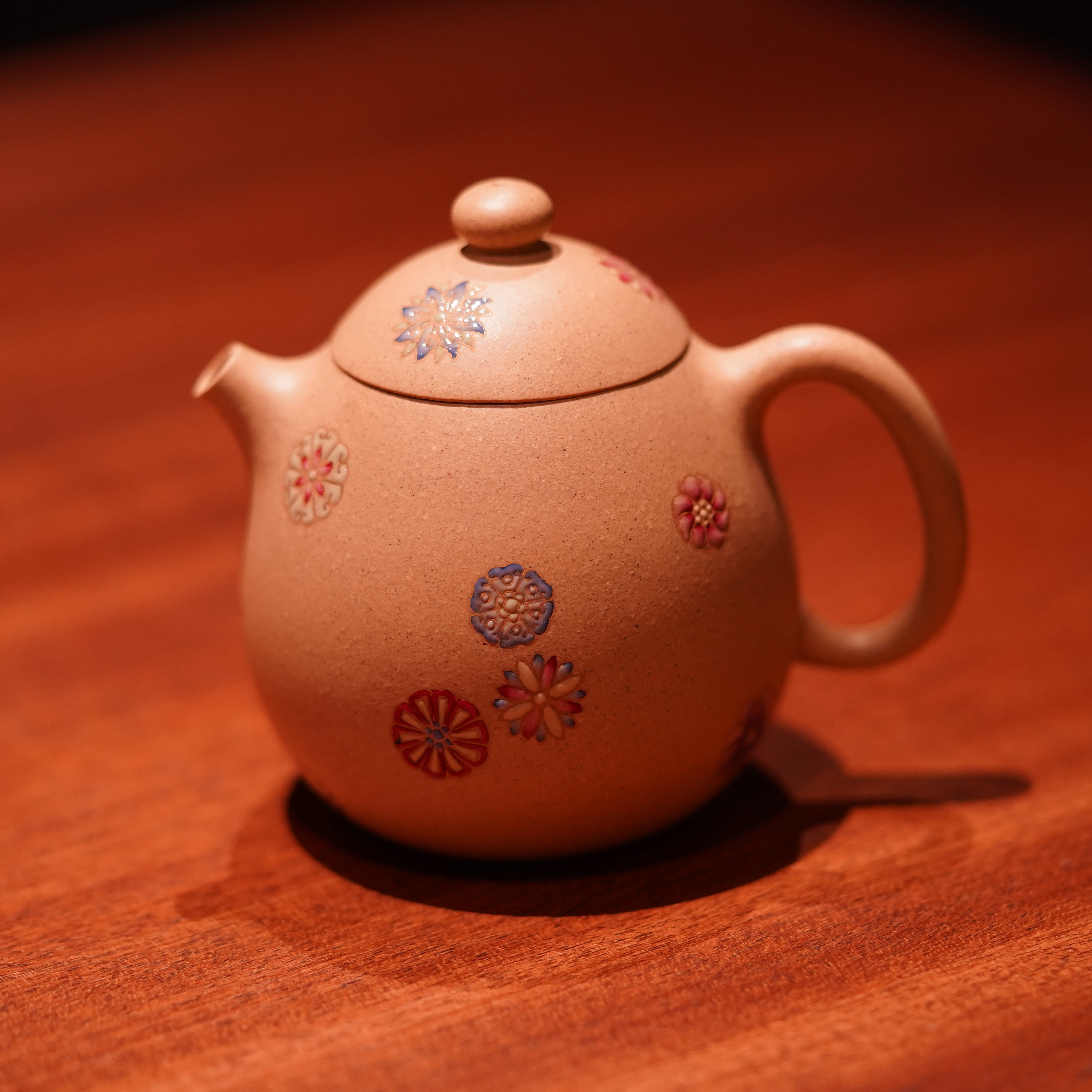 蜜糖紫砂｜原矿本绿皮球花龙蛋壶 珐琅彩宝石釉工艺 160ml,淘宝优惠券,粉丝福利购,淘宝优惠卷