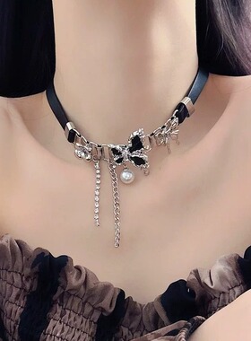 纯欲风黑色蝴蝶项链choker