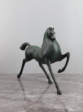 现代简约行走马金属摆件书房卧室客厅电视柜办公室样板房家居饰品