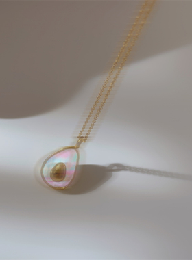 可爱质感贝母牛油果锁骨链保色女