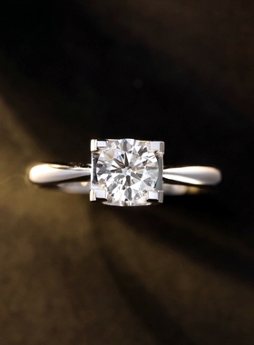 时尚简约莫桑石牛头钻戒小众设计