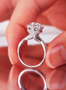 复古奢华王室庄园莫桑石钻戒