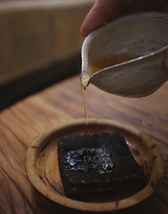 柞蚕丝香云纱老料手缝吸水茶巾杯垫壶垫茶巾茶道手工刺绣擦水巾-图1