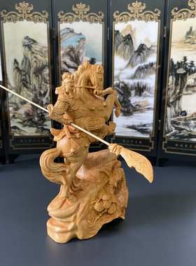 崖柏木雕刻骑马关公关二爷摆件实木家居装饰品武财神关羽