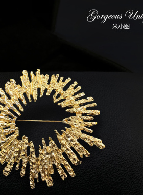 米小图复古小众金属丝巾扣胸针