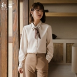 Демисезонная рубашка, абрикосовый лонгслив, классический костюм, яркий броский стиль