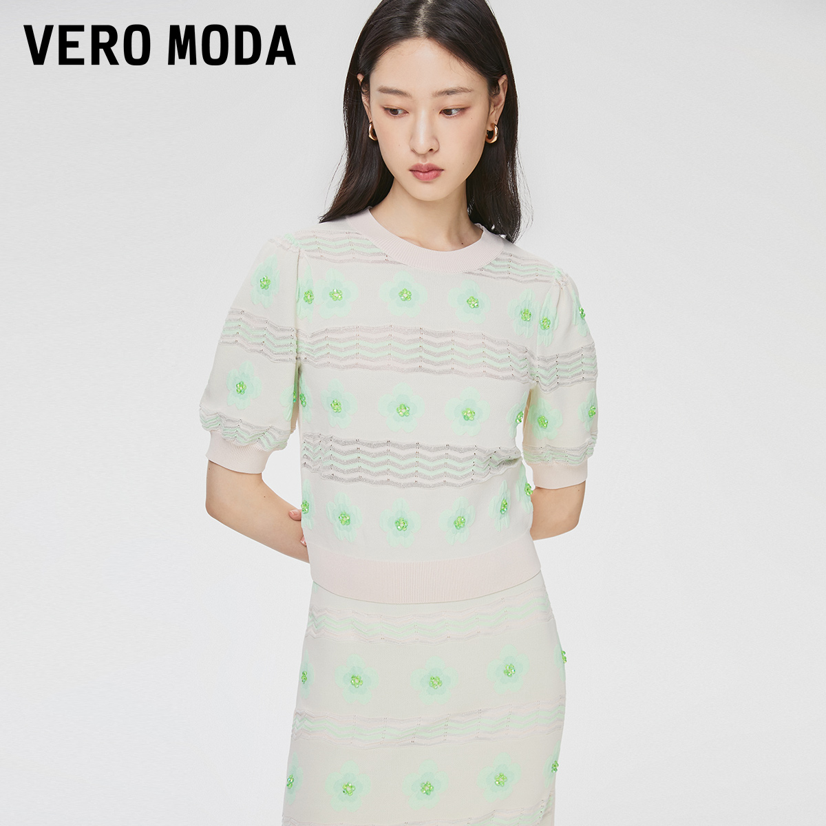 t区绫致Vero Moda2024春夏新款甜美舒适弹力花朵针织衫半裙套装 - 图0