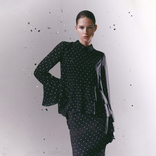 Lingzhi ONLY2026 Spring New Elegant Ruffled Trumpet Sleeves Thin Half Turtle Collar Lace Shirt for Women