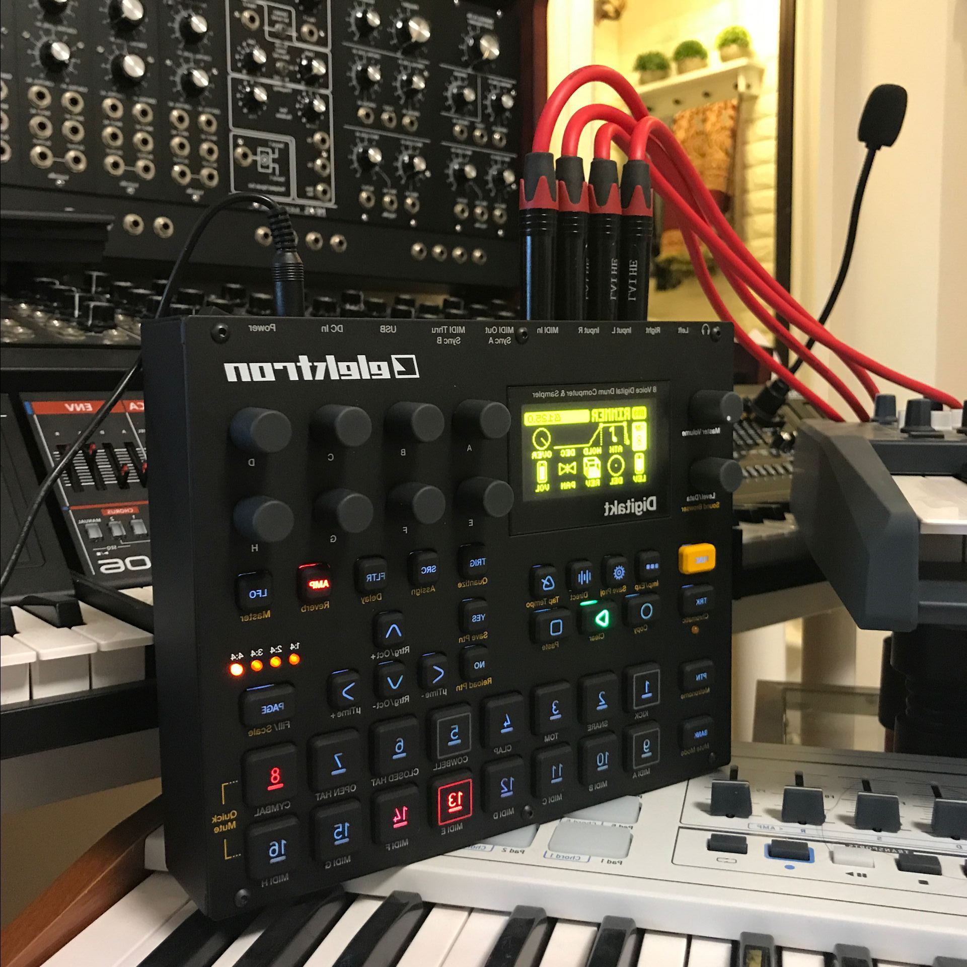 【野雅绫】新品Elektron Digitakt II二代16轨道鼓机 节拍制作器 - 图2