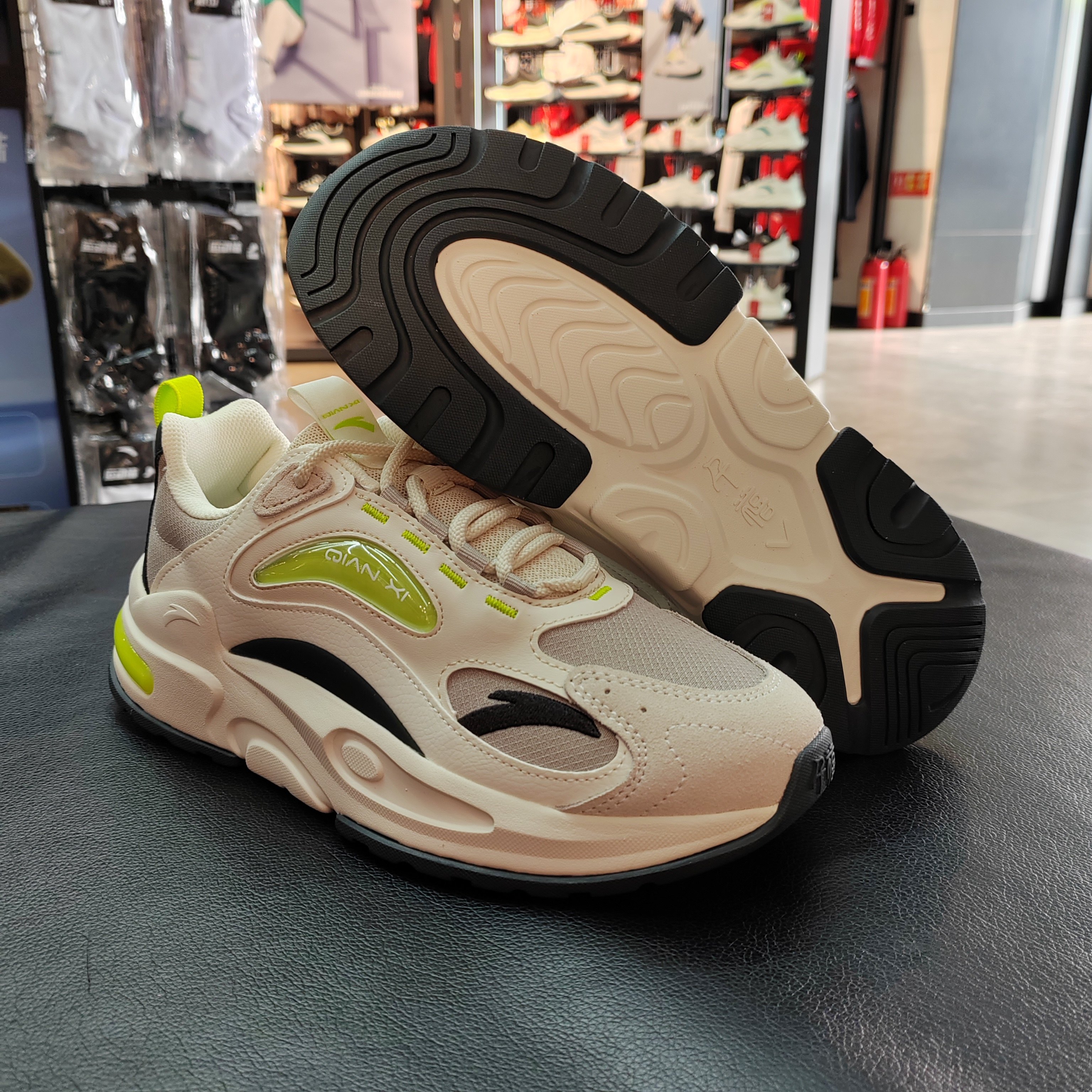 安踏千禧休闲鞋男2023春季复古低帮系带网面透气运动鞋112248890