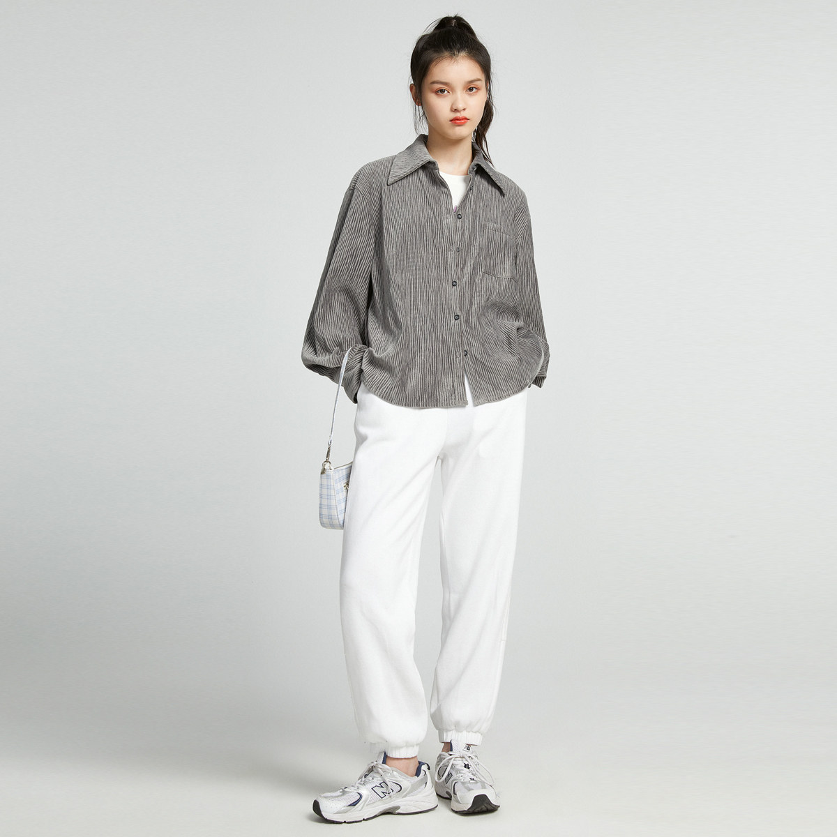 太平鸟灯芯绒设计感小众2020衬衫 太平鸟衬衫