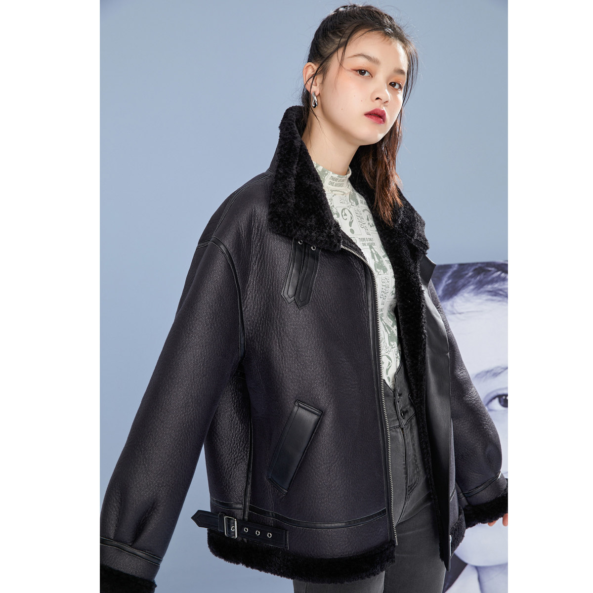 太平鸟翻领机车2020秋季新款皮衣 太平鸟短外套