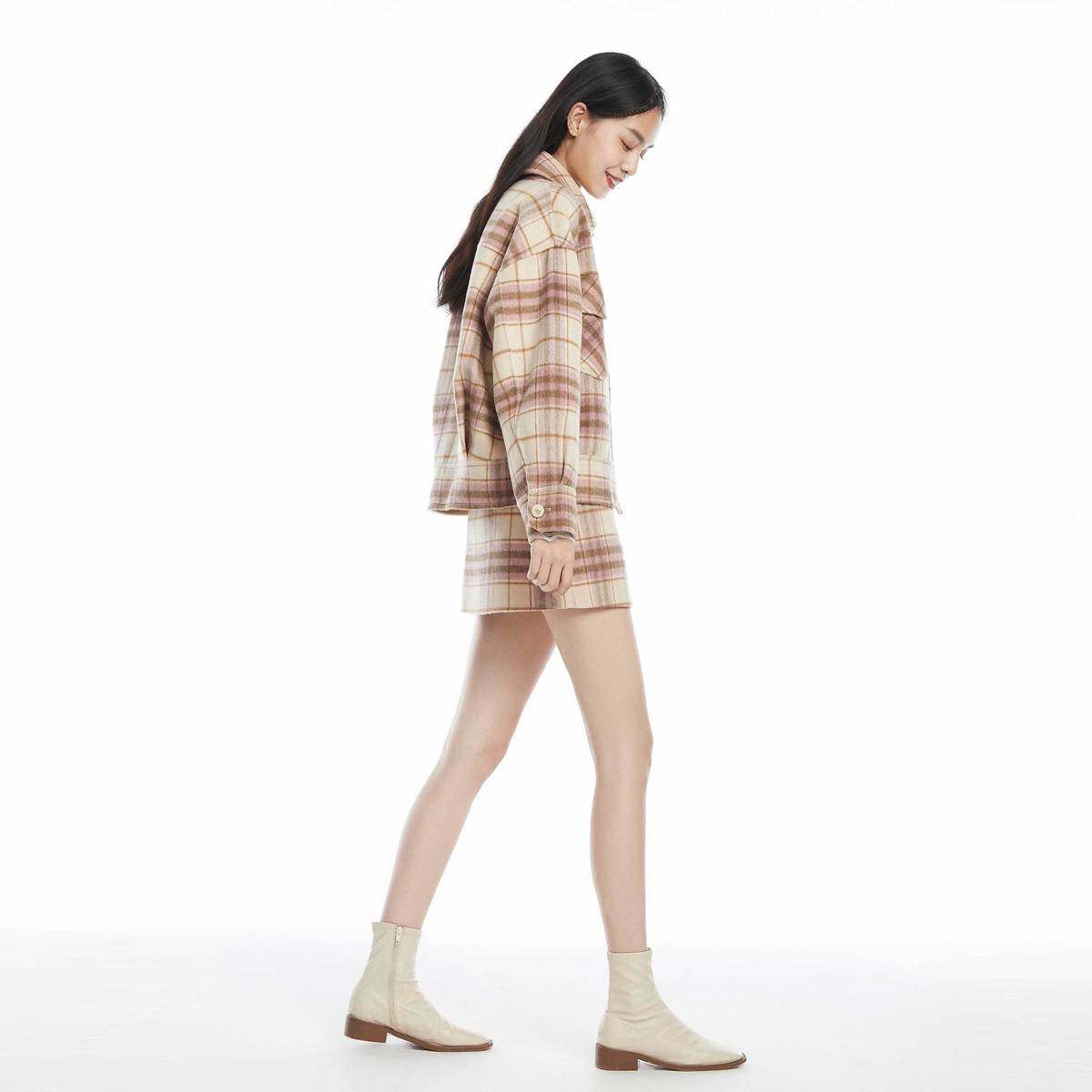 太平鸟2020年秋冬新款格纹呢大衣 太平鸟毛呢外套