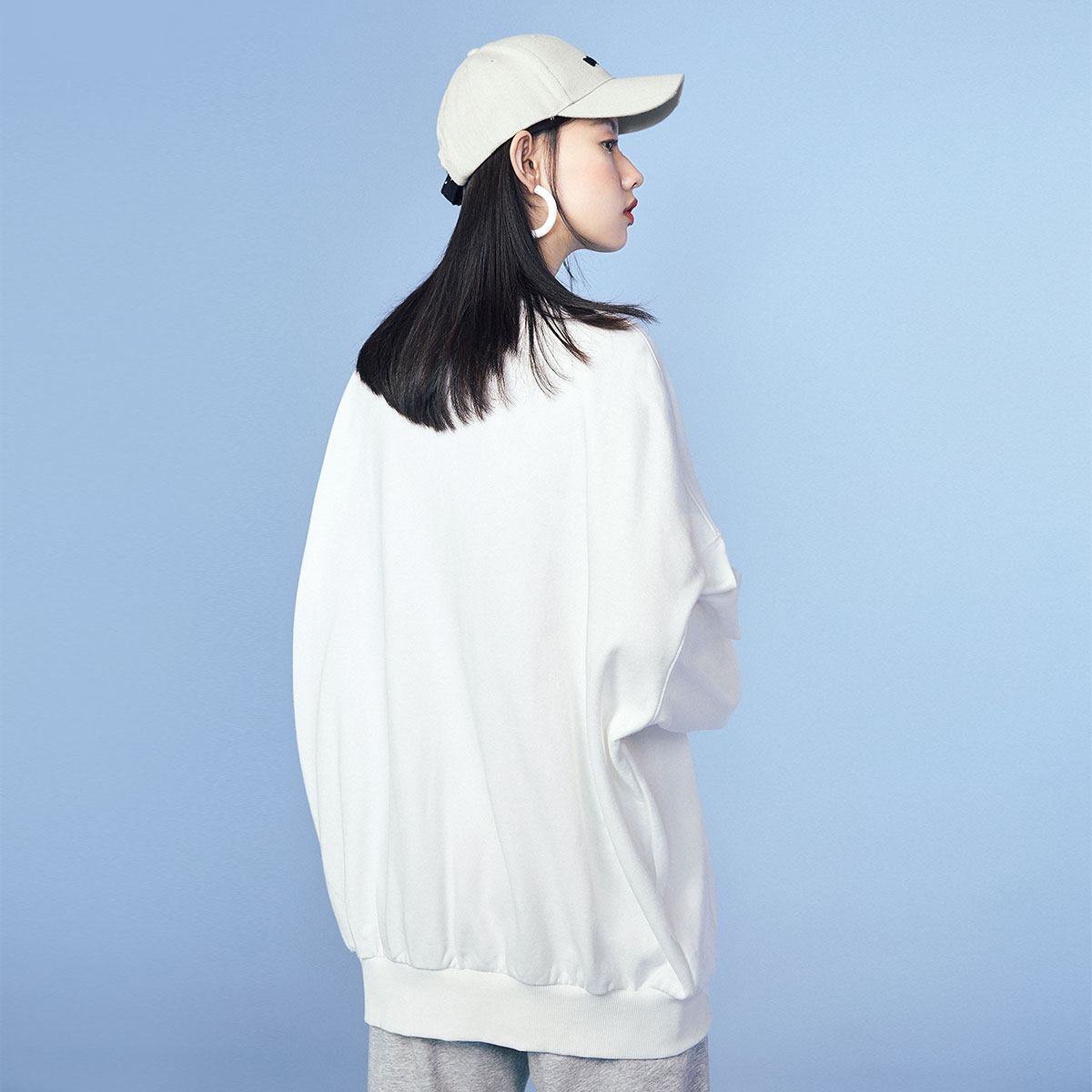 太平鸟圆领印花廓形2020秋季卫衣 太平鸟普埃拉卫衣/绒衫