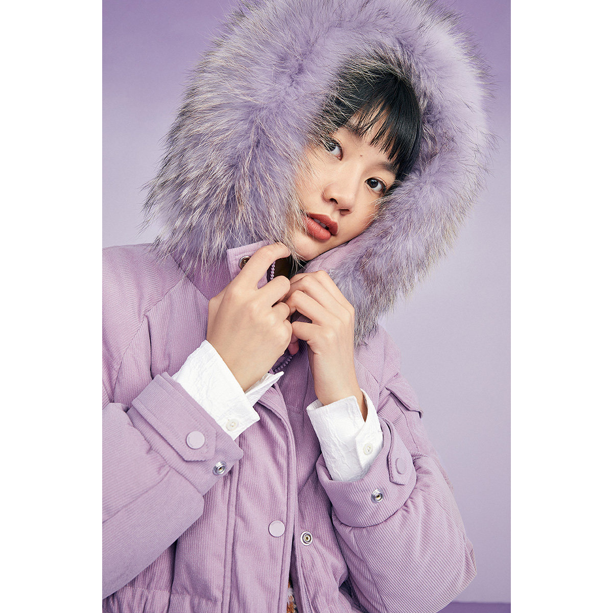 太平鸟大毛领女2020新款长款白鸭绒 太平鸟广仁羽绒服