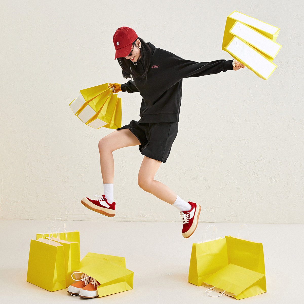 欧阳娜娜周雨彤同款太平鸟女华夫格 太平鸟广仁卫衣/绒衫