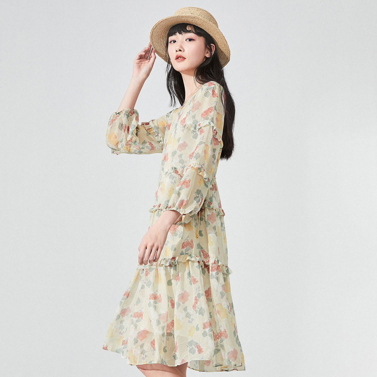 【商场同款】太平鸟印花荷叶边连衣裙 太平鸟广仁连衣裙