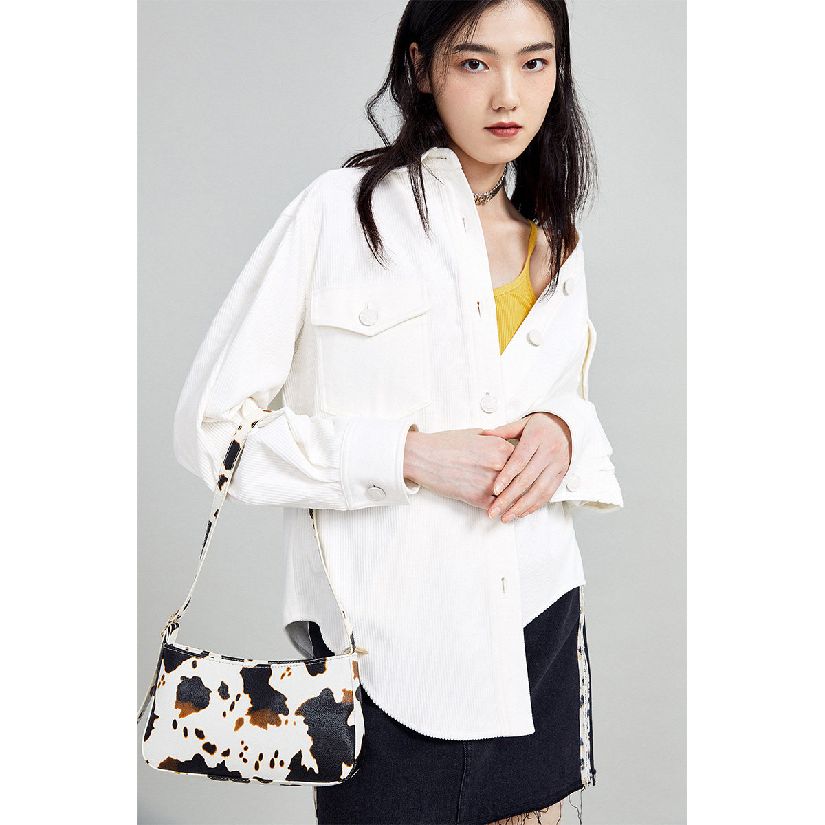 太平鸟白色短款2020秋季新款衬衫 太平鸟喜之乐短外套