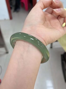 和田色玉晴水手镯少女款玉镯子青海色晴水湖水绿玉石手镯高端新品