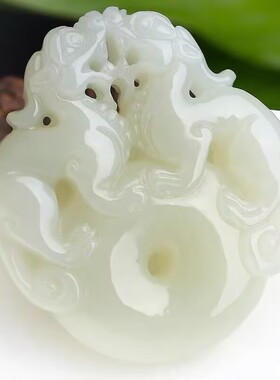 和田色白玉貔貅吊坠招财护主双面雕工男女项链皮丘平安扣毛衣挂坠