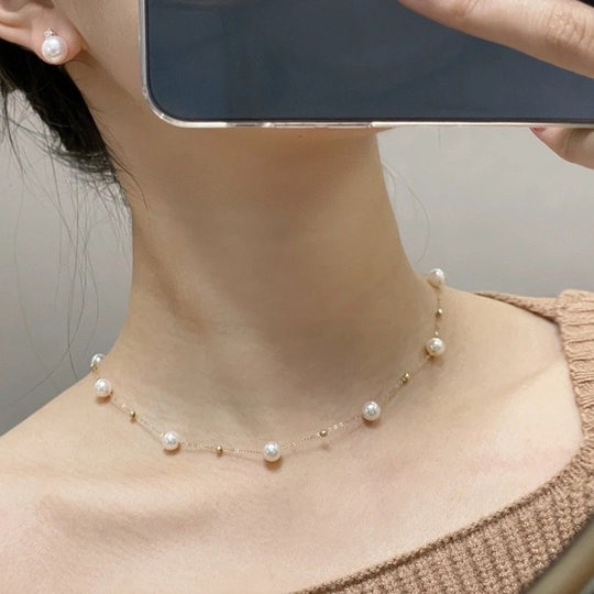 Titanium Steel Gypsophila Pearl Necklace Women's Clavicle Chain