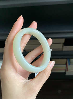 毛毛的翠//M 12780/和田玉青白玉正圈手镯//53.7/800