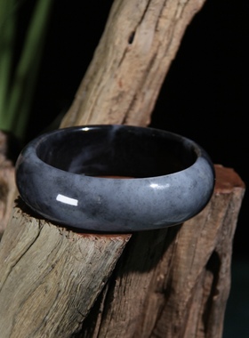 新疆和田玉青花手镯天然