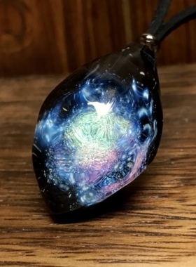 日本宇宙吊坠星空琉璃球生日礼物