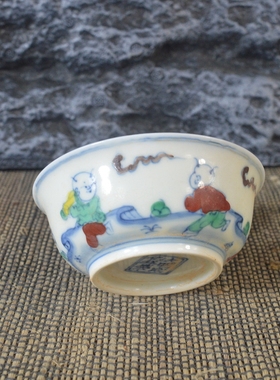 仿古瓷器 复古做旧明成化风格 斗彩人物纹品茗杯 古董古玩收藏品