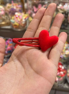 百搭红色节日爱心球球发卡组合
