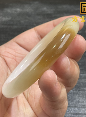 重磅方言和田玉收藏级新疆且末糖白分明油润细温润内径54MM手镯S