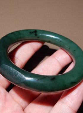 方言特惠新疆碧玉籽料圆条手镯