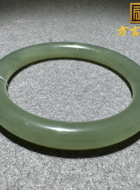 方言和田玉老坑青海料温润细腻高冰起荧光湖水绿55mm美人条手镯S9