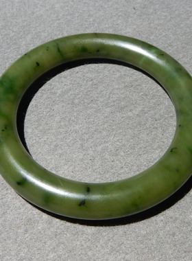 方言和田玉俄料菠菜碧玉手镯