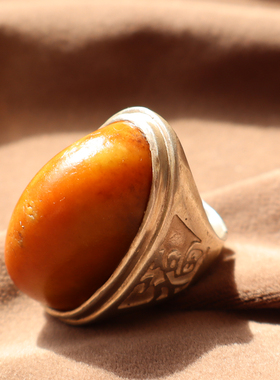 新疆红沁独子银镶18MM可调节戒指