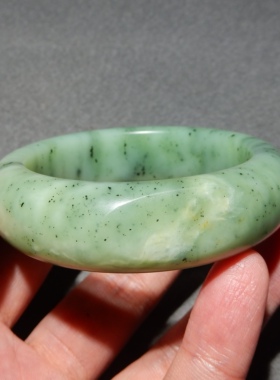 方言和田玉碧玉籽料手镯53mm