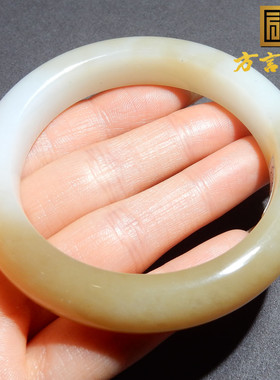 嗨翻方言和田玉精品级新疆细腻且末料糖白玉内径52mm正装手镯A5