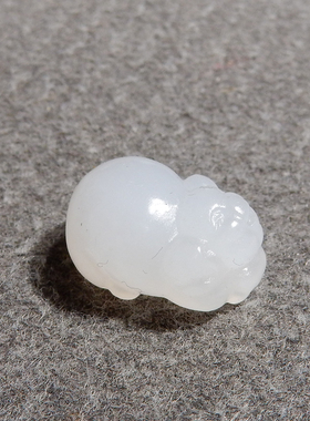 方言和田玉精品青海料油润细腻无结构白玉雕刻福猪吊坠钥匙链h2