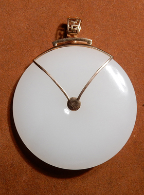 方言和田玉罕见特色青海料高脂油羊脂白玉18k金镶嵌和氏璧吊坠h2