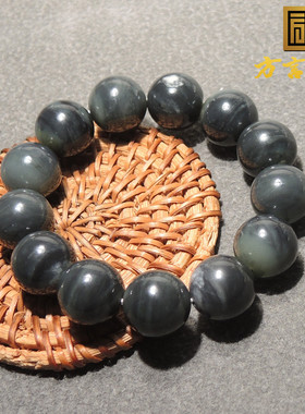 火爆方言和田玉巨漏珍品炭锅灰白玉底墨玉籽料卡16mm圆珠手串R9